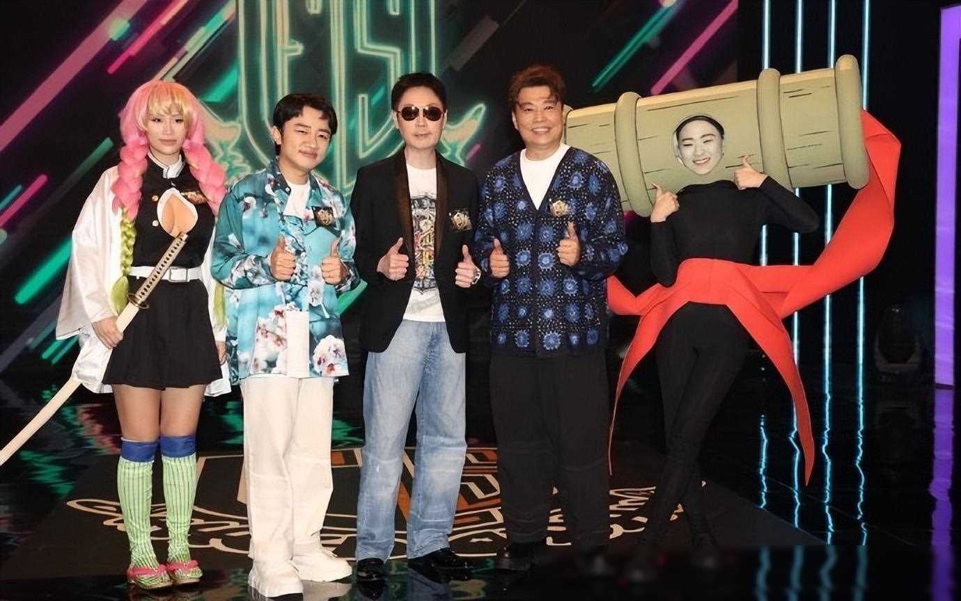 TVB女星郭珮文演绎金装魅力，诠释综艺亮点