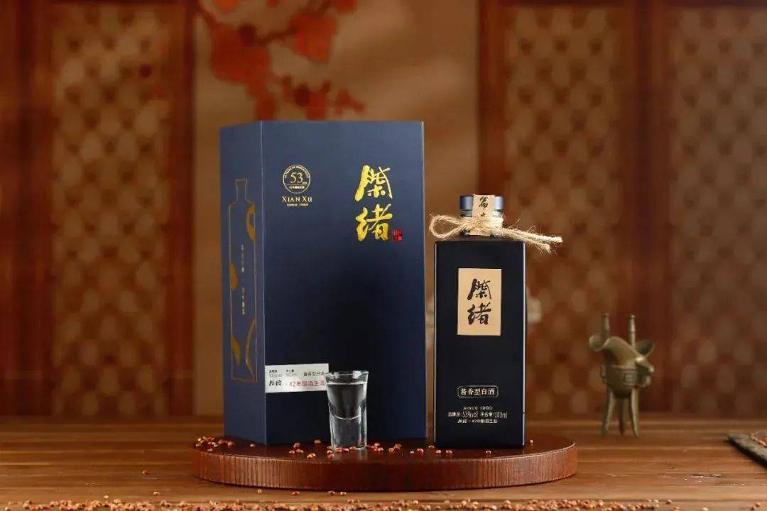 谁说这届年轻人都不喝白酒了？这酒第一个不服!